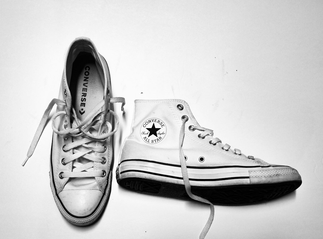 How to Choose the Right Shoes: Fit, Comfort, and Care for Everyday Wear How to Choose the Right Shoes: Fit, Comfort, and Care for Everyday Wear